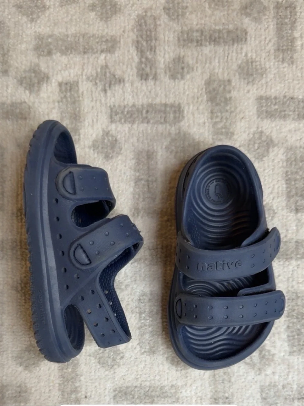 Native “Chase” Little Kids/Toddler Sandals in Navy Blue